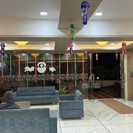 Swapnapurti Lodge, Akkalkot Akalkot Exteriör bild